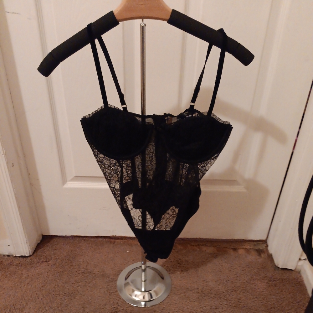 FOR LOVE AND LEMONS VICTORIA'S SECRET STARDUST LINGERIE BNWT RARE! SUPER SEXY!